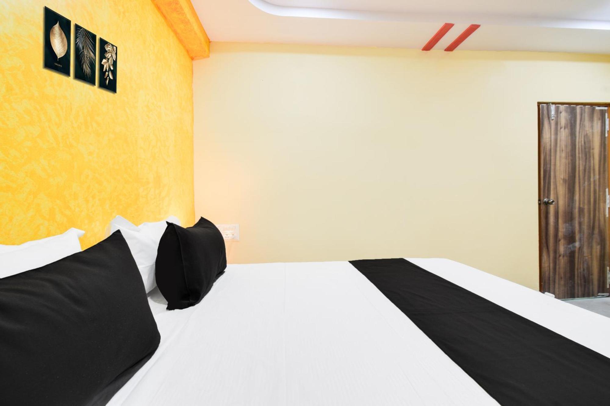 Hotel O Lucky Grand ไฮเดอราบัด ภายนอก รูปภาพ